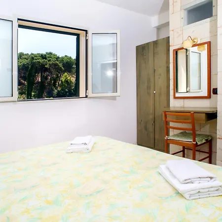 Aparthotel Atenaion 3*