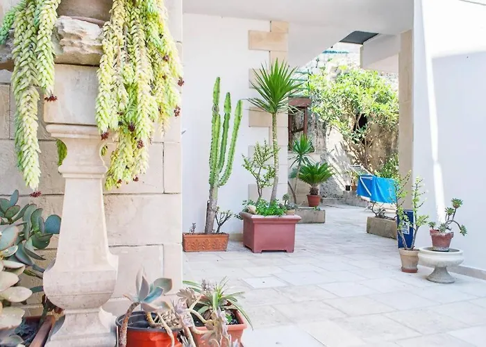 מלון דירות Atenaion 3*