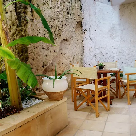 Aparthotel Atenaion *