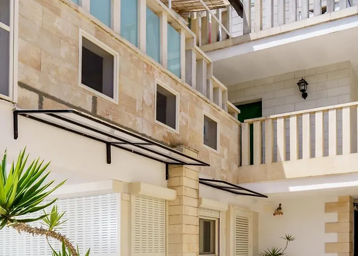 Apartahotel Atenaion 3*