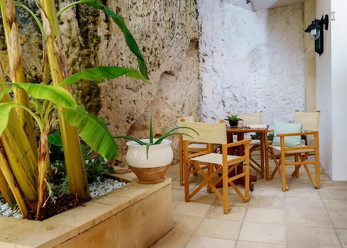 Апарт-отель Atenaion 3*